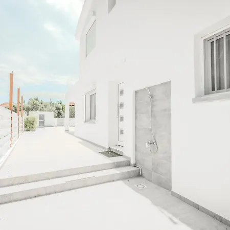 בית נופש Salt & Sun Retreat *